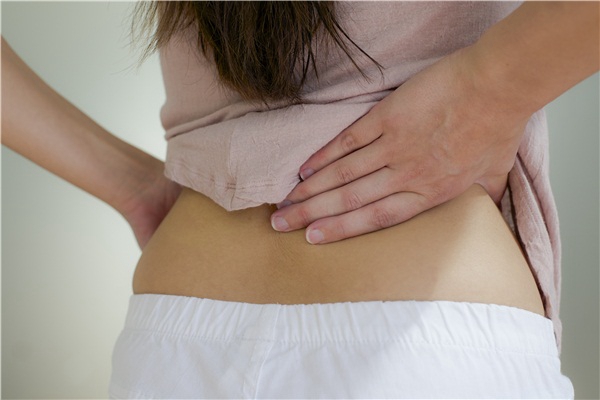 腎虛腰疼的位置