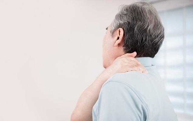 枕大神經痛 (40) 