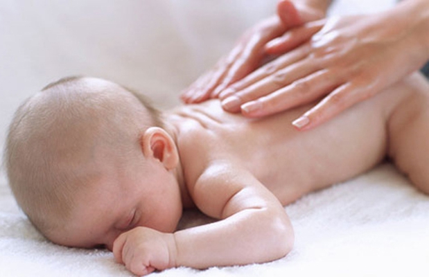 寶寶肚子脹氣按摩圖 (40) 