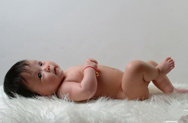 嬰兒肌張力高 (44) 