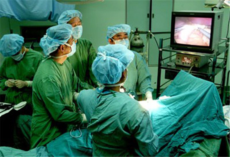 手術引起急性肺水腫