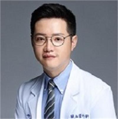 陳柏菘(心臟加護中心科)