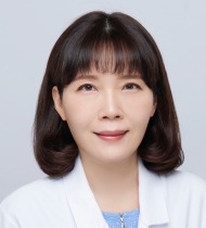黃方怡