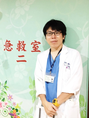 楊博任
