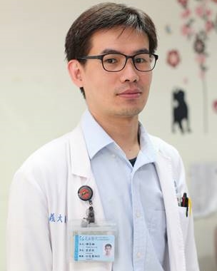 謝岱融