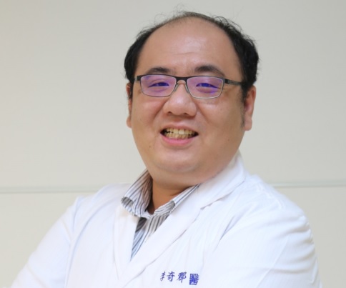 李奇郡