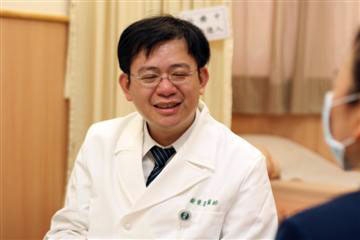 謝登富